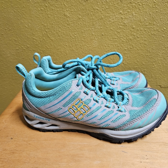 Columbia Kids Teal and Gray Sneakers - Picture 2 of 6